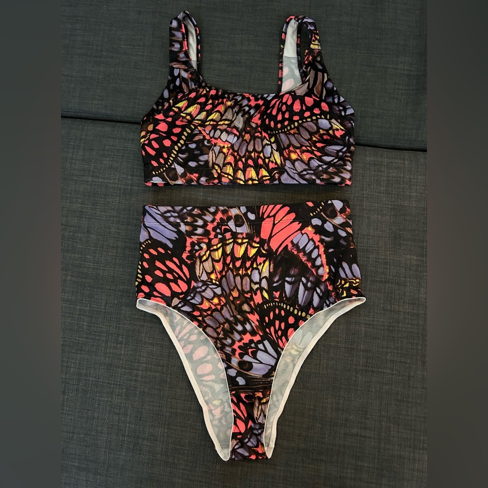 Lightly worn Yitty by Fabletics collection- butterfly pattern bra and bottom set